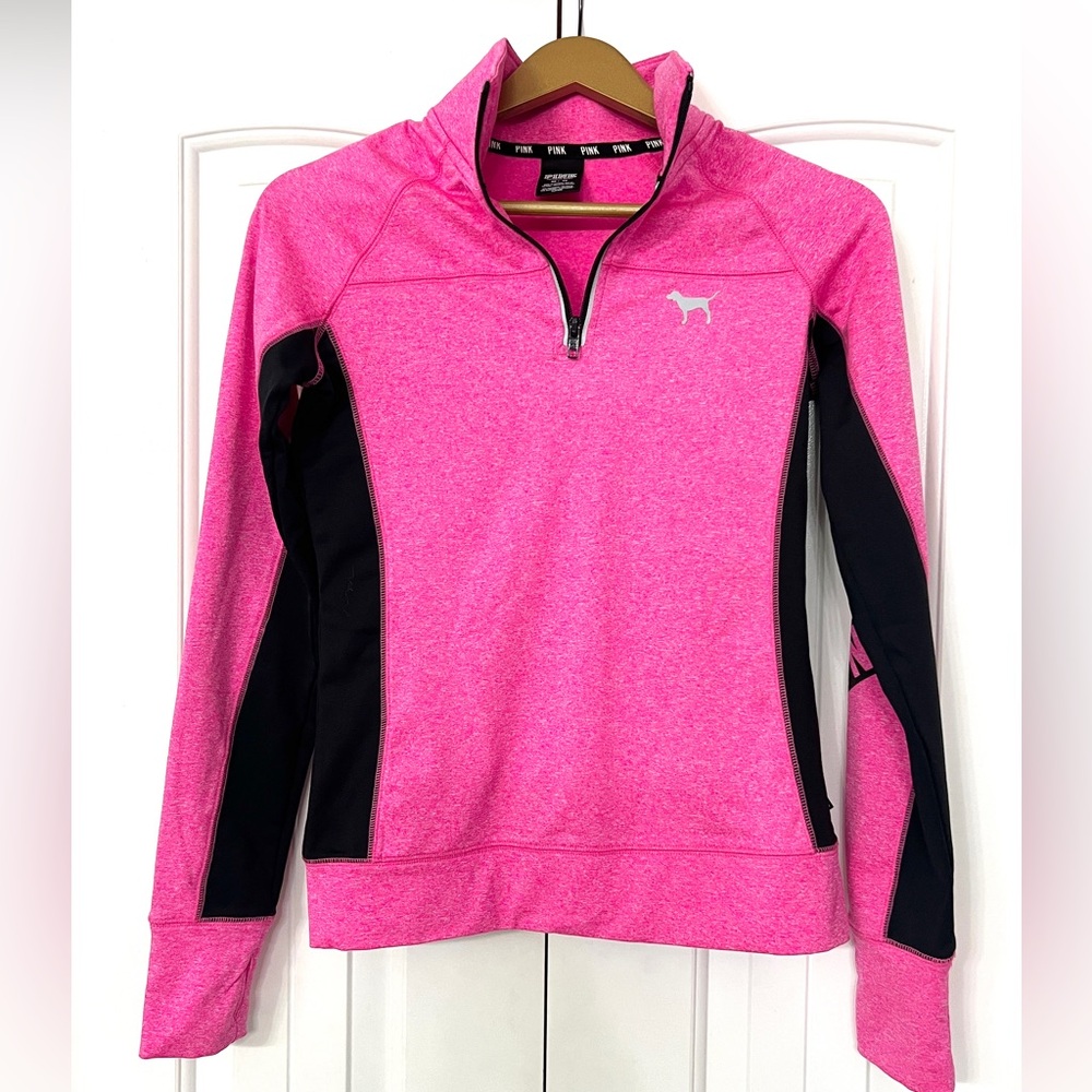 END OF THE YEAR SALE!! Victoria’s Secrect Pink pull over jacket!